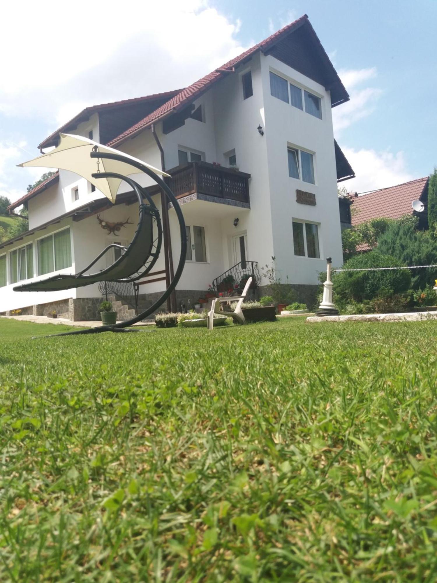 Pensiunea Vladut Bran  Exterior photo